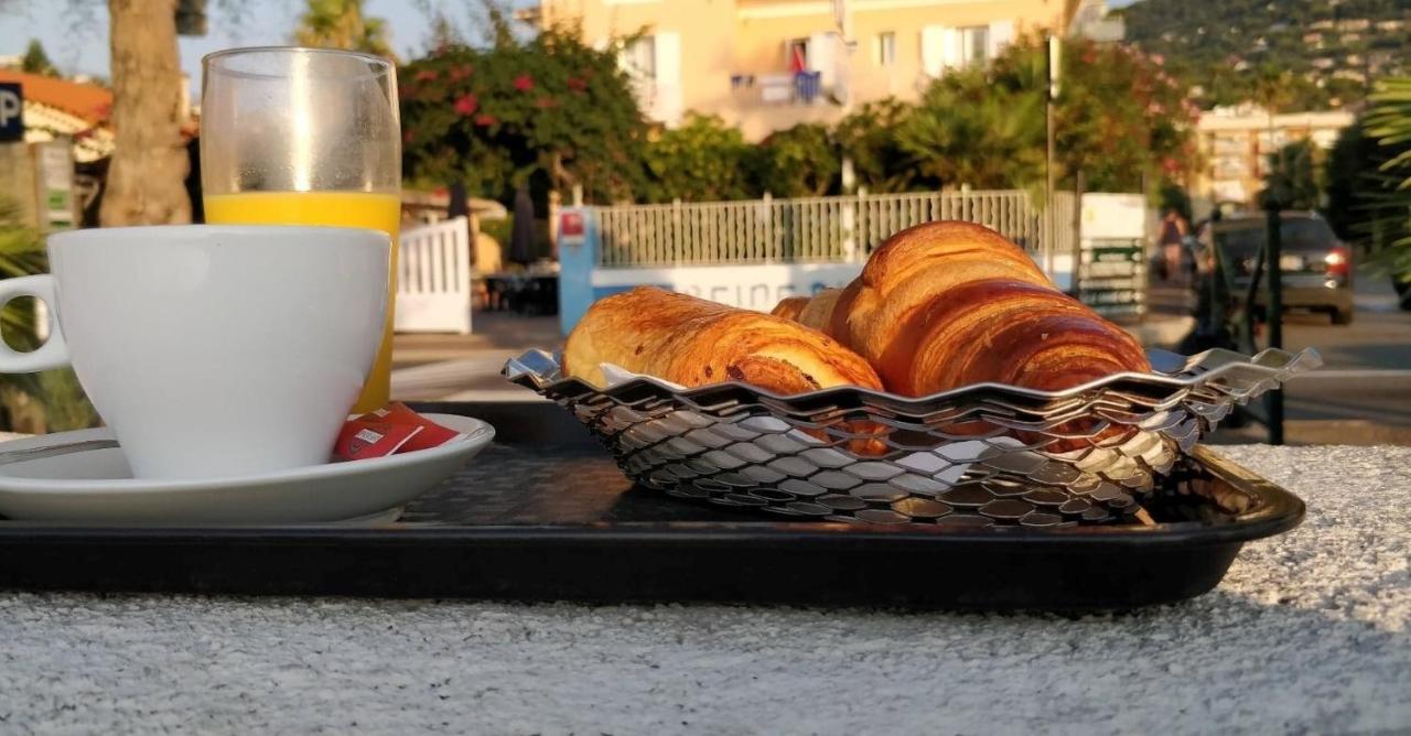 Hotel Et Appartements Reine D'Azur Roquebrune-Cap-Martin Eksteriør bilde